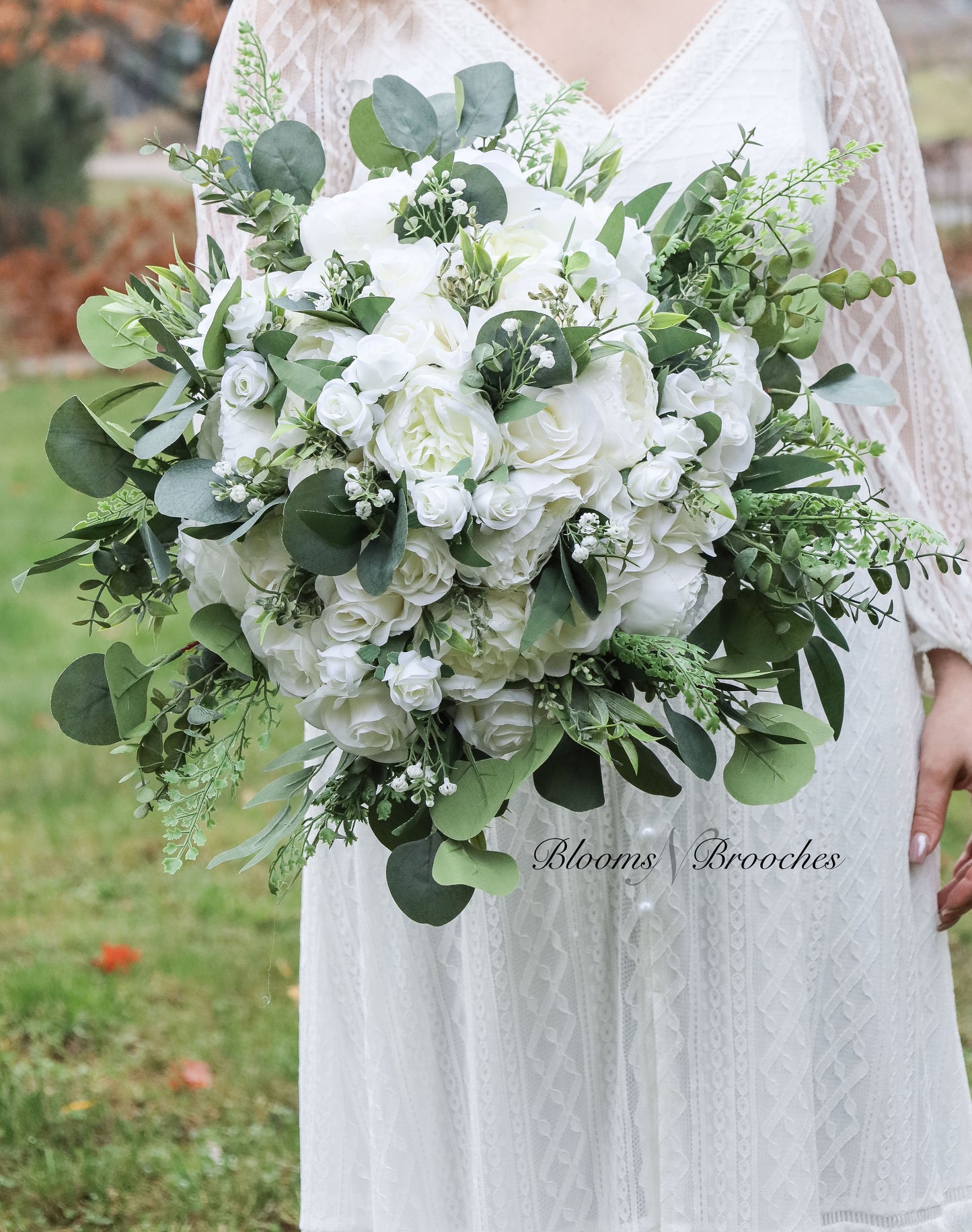 Bridal Bouquet, Wedding Bouquet Large, White wedding bouquet, Silk Bridal Bouquet, bridesmaids bouquets, white wedding flowers, Eucalyptus