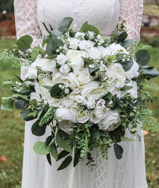 Ivory & Beige Bouquets BloomsNBrooches Ivory & Beige Bouquets BloomsNBrooches